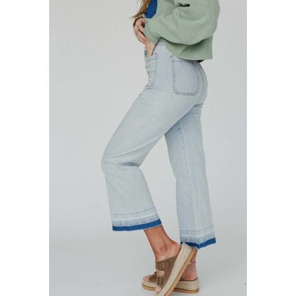 Beau Blue Acid Wash Contrast Edge Pocketed Cropped Jeans