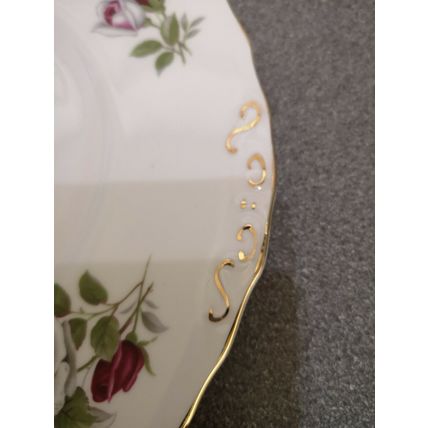 Colclough Cake Plate Roses