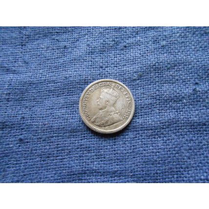 1916 Scarce .925 Silver CANADA 5 CENTS COIN.