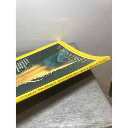 National Geographic Magazine January 1997 Tazman Sea - Vintage Collectable w