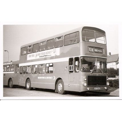 Black & White Photograph of Maidstone & District Motor Services Ltd. - LKP 382P