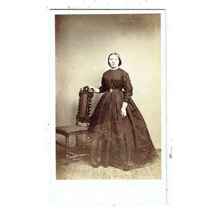 Victorian cdv photo young woman standing Bakewell photographer