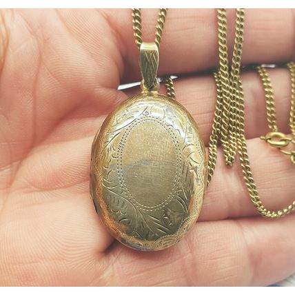 Vintage Large Brass Coloured Metal Etched Design Locket Pendant Necklace