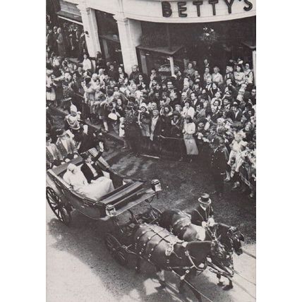 Queen Elizabeth Visits Bettys York Superstore Yorkshire Silver Jubilee Postcard