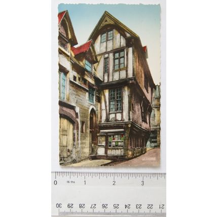 1958 colour postcard Rouen, Old House, Saint Romain Street