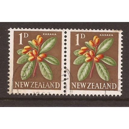 1960- New Zealand, 1d used pair of stamps, SG 782. M1/37