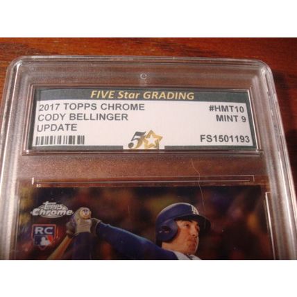 2017 Topps Chrome Update, Graded Mint 9, CODY BELLINGER Rc, Dodgers, Refractor