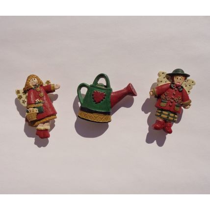Button Covers Garden Angels and Sprinkling Can Resin qbut001