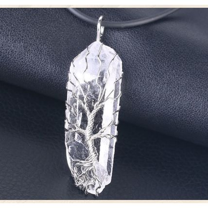 Amorphous Natural Crystal Pendant Necklace – Irregular White Crystal with Plated