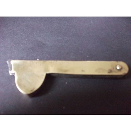 VICTORIAN VETERINARY 3 BLADED BLOOD LETTING FLEAM BRASS BODIED MADE BY RICHARDS