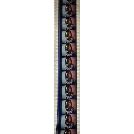 Blade Runner. Pk BLUE - b050X . 1 STRIP OF 10 - 35MM FILM CELLS
