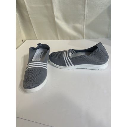 Musshoe Elastic Knit Flexible Pull On Walking Shoe/Sneakers Women's Size 11 Grey