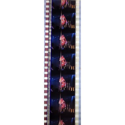 Pk DAU - E - MIX - e 0125U . 1 STRIP OF 5 - 35MM FILM CELLS. ( )