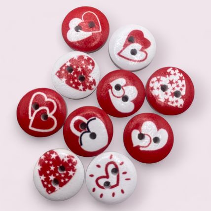15mm Wooden Buttons Love Heart Pattern Red And White 2 Hole Sewing Knitting