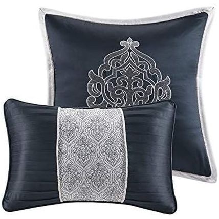 Madison Park Odette Cozy Comforter Set Jacquard Damask Medallion Design - Modern