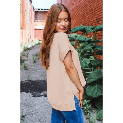 Jet Stream Textured Knit Round Neck Short Sleeve Top