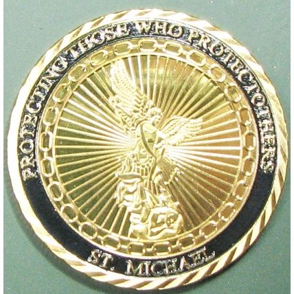 FBI Special Agent. Challenge Coin. 1.50". Gold Tone. 84b.