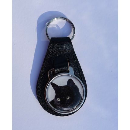 Genuine Leather Personalised Engraved KeyRing FOB with BLACK CAT Picture