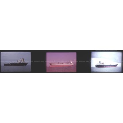 SLC029 - Bulk Lot Oil Tankers - 12 , 35mm Colour Slides