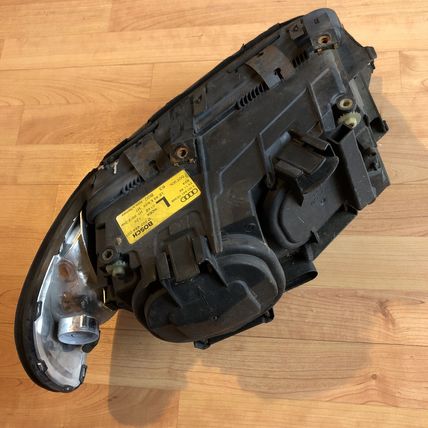 Audi D2 A8L S8 A8 Left Driver Side HID Headlamp 4D0941003