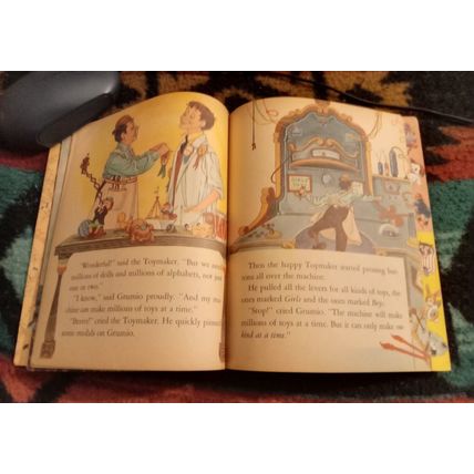 Old Vintage Little Golden Book Walt Disney Babes In Toyland (A) Edition 1961