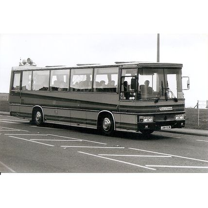 Black & White Photograph of Rimes Coaches of Swindon - JAM 193W