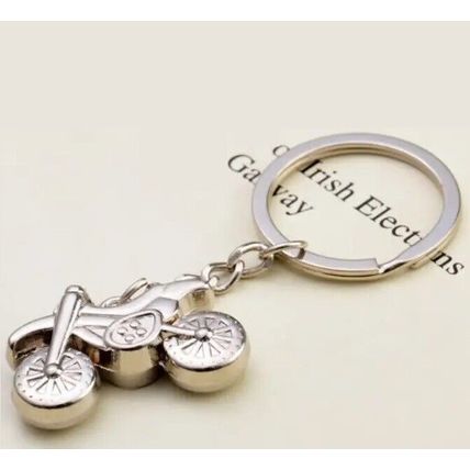 Motorcycle Keychain Metal Pendant Fashion Key Holder Ring Simulation Keyring