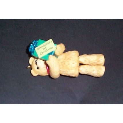 Hallmark Keepsake Ornament - - Grandchild's First Christmas - - 2005 - - QXG4612