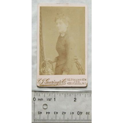 Carte-de-visite C. J. Gearing & Co., London - lady