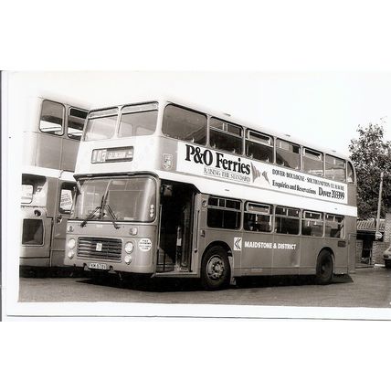 Black & White Photograph of Maidstone & District Motor Services Ltd. - FKM 878V