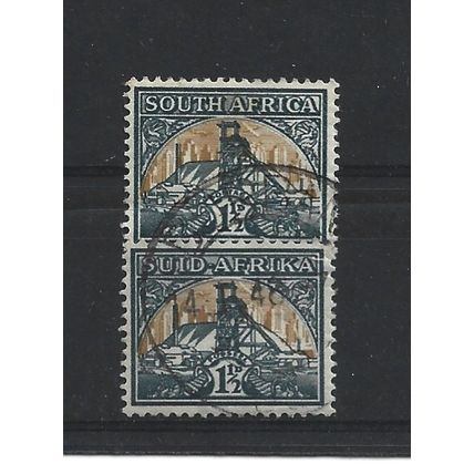 SouthAfrica.SG87 1 1/2d Gold Mine Pair.Fine Used.Aug25a