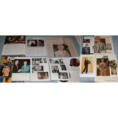 JOHNNY CARSON 60x Clippings 1979-recent + Postcard