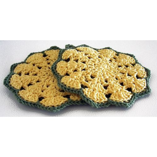 Pot Holders hot pads round yellow and green kitchen dining accessory 7.5 inch