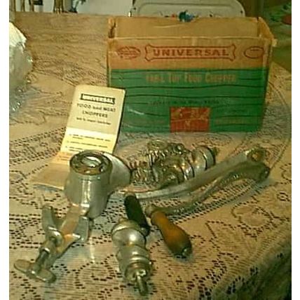 VINTAGE UNIVERSAL TAB-L-TOP FOOD CHOPPER # 1580 LEADER MODEL LANDERS FRARY CLARK