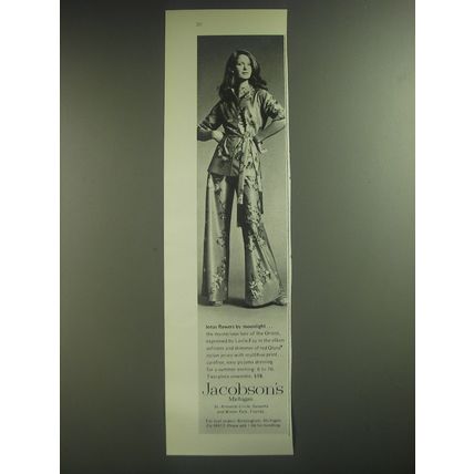 1974 Jacobson's Leslie Fay Pyjamas Ad - Lotus Flowers by Moonlight
