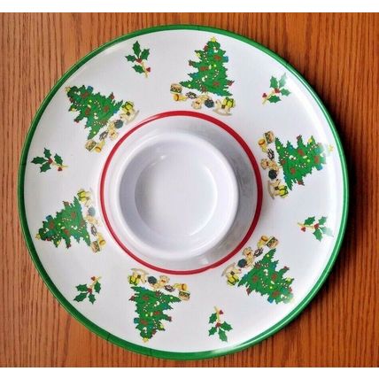 14" Round Plastic Christmas Tree & Presents Holiday Food & Dip Serving Tray