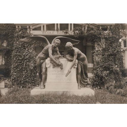 Nurse Edith Cavell Ecole RARE Old French Memorial Statue Angels Postcard
