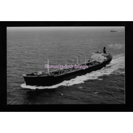 tc0189 - UK Trident Oil Tanker - Malwa - built 1961 - photograph 6x4