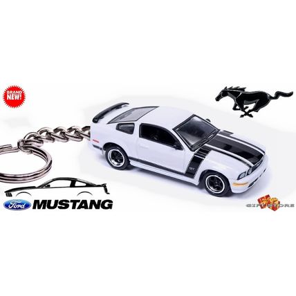 RARE KEYCHAIN WHITE FORD MUSTANG GT BOSS CUSTOM Ltd Ed.