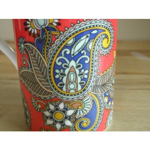 Leonardo Fine China Red Paisley Design Mug