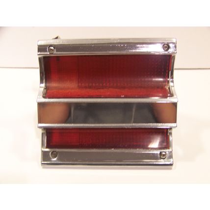 1967 68 PLYMOUTH FURY STATION WAGON LH INNER TAILLIGHT FURY I II III