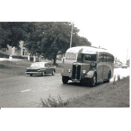 Black & White Photograph of Tom Tappin Ltd. of Wallingford - JDD 658 ex. Perrett