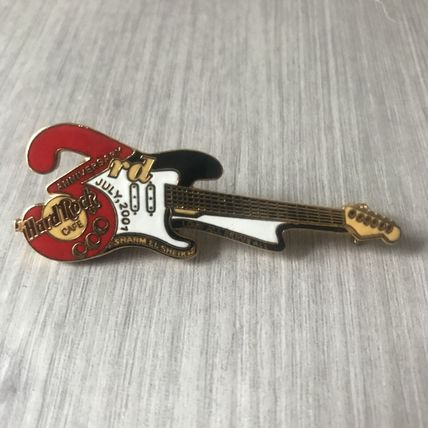 Hard Rock Cafe Pin SHARM EL SHEIKH 3rd ANNIVERSARY Love All Serve All MINT - HRC