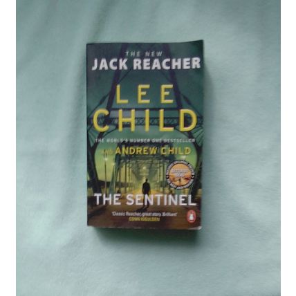 The Sentinel (Jack Reacher 25) by Andrew Child, Lee Child PB