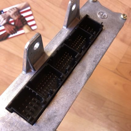 ECU ECM Computer D2 Audi A8 1998 98 1999 99 4.2L Quattro 4D0907557M