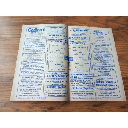 1961/62 Romford vs Folkestone Town - Southern League ** FREE P&P **