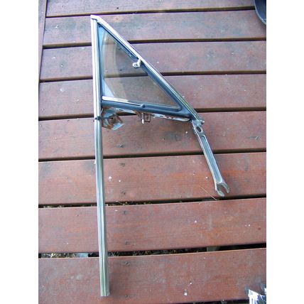 1966 PLYMOUTH BELVEDERE SATELLITE 2D HARD TOP RH WING WINDOW & FRAME OEM