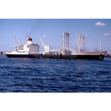 SQ0980 - German Cargo Ship - Santa Cruz , built 1972 - photograph 6x4