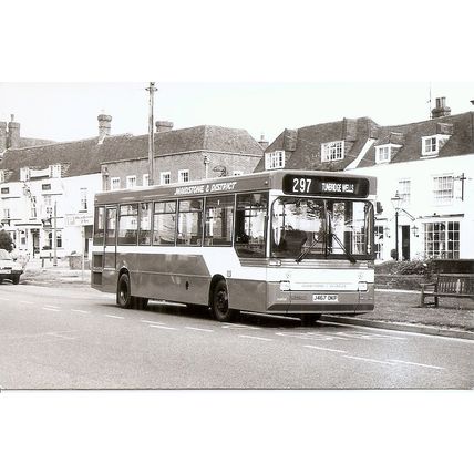 Black & White Photograph of Maidstone & District Motor Services Ltd. - J467 OKP