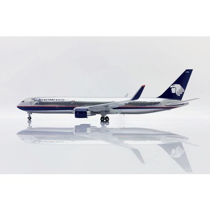 B767-300ER AEROMEXICO REG: XA-APB W/STAND - JC WINGS JC20149 1/200 - PRE ORDER